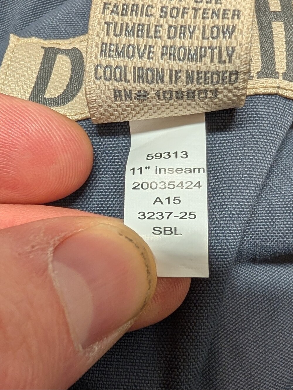 Duluth Trading Co Dry on the Fly 11'' Gray Cargo Shorts (Large) - Picture 7 of 9